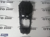 Oto Çıkma Parça / Skoda / Kamiq / Koltuk & Döşeme / Orta Konsol / Çıkma Parça 