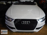Oto Çıkma Parça / Audi / A4 / Tampon / Orta Izgara / Çıkma Parça 