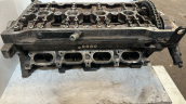 Oto Çıkma Parça / Volkswagen / Passat / Motor / Silindir Kapağı / Çıkma Parça 