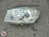 Oto Çıkma Parça / Toyota / RAV4 / Far & Stop / Sol Ön Far / Çıkma Parça 