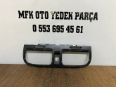 GOLF HAVALANDIRMA IZGARA ÇERÇEVESİ ORJİNAL 5K0819743C