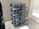 Oto Çıkma Parça / Volkswagen / Passat / Motor / Silindir Kapağı / Çıkma Parça 