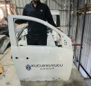 RENAULT EXPRESS BEYAZ SAĞ ÖN KAPI ORJINAL GÖÇÜKLÜK