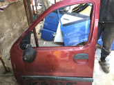 Oto Çıkma Parça / Renault / Kangoo / Kaporta & Karoser / Sol Ön Kapı / Çıkma Parça 