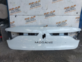 Renault Megane 4 Bagaj kapağı kaplaması orijinal çıkma