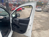Oto Çıkma Parça / Peugeot / Rifter / Kaporta & Karoser / Sağ Ön Kapı / Çıkma Parça 