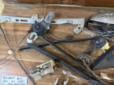 Oto Çıkma Parça / Peugeot / 206 / Koltuk & Döşeme / İç Kapı Kolu / Çıkma Parça 