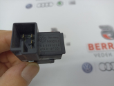 Oto Çıkma Parça / Volkswagen / Passat / Kaporta & Karoser / Bagaj Menteşesi / Çıkma Parça 
