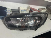 Oto Çıkma Parça / Ford / Tourneo Custom / Far & Stop / Sağ Ön Far / Çıkma Parça 