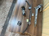Oto Çıkma Parça / Mitsubishi / L300 / Oto Cam / Cam Krikosu / Çıkma Parça 
