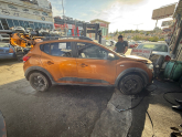 Dacia sandero sağ ön kapı hatasız 2025 model