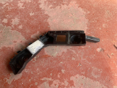VOLKSWAGEN GOLF ARKA TAMPON BRAKETİ SOL 5G6807391