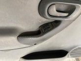 Oto Çıkma Parça / Peugeot / 2008 / Oto Cam / Kapı Camları / Çıkma Parça 
