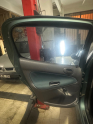 Peugeot 206 kapı döşemesi sol arka  bütün parçaları mevcut