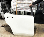 2013/2018 TOYOTA COROLLA BEYAZ SAĞ ARKA KAPI ORJINAL BOYASIZ