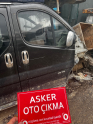 Oto Çıkma Parça / Renault / Trafic / Kaporta & Karoser / Sağ Ön Kapı / Çıkma Parça 