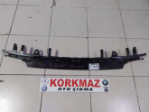 BMW 5 SERİSİ G60 İ5 ÖN TAMPON ORTA BRAKET