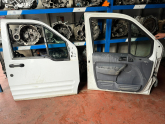 Oto Çıkma Parça / Ford / Tourneo Connect / Kaporta & Karoser / Sol Ön Kapı / Çıkma Parça 