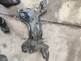 Oto Çıkma Parça / Peugeot / 208 / Alt Takım / Travers / Çıkma Parça 