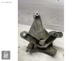 Oto Çıkma Parça / Renault / Kangoo / Motor / Takozu & Kulağı / Çıkma Parça 