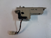 Oto Çıkma Parça / Audi / A4 / Elektrik / Çakmaklık / Çıkma Parça 
