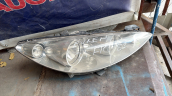 Peugeot 308 sağ ön far