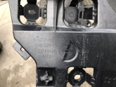 Oto Çıkma Parça / Bmw / 3 Serisi / Tampon / Tampon Braketi / Çıkma Parça 