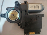 Oto Çıkma Parça / Volkswagen / Polo / Oto Cam / Cam Motoru / Çıkma Parça 