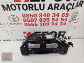 TOYOTA YARİS SIFIR ORJ SOL FAR YUVACI SACI 14-16 53203-0D906