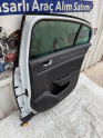 Oto Çıkma Parça / Renault / Megane / Kaporta & Karoser / Sağ Arka Kapı / Çıkma Parça 