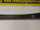 Oto Çıkma Parça / Renault / Megane / Oto Cam / Ön Cam Izgarası / Çıkma Parça 