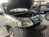 Peugeot partneri sağ ön far
