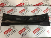 Oto Çıkma Parça / Dodge / Nitro / Oto Cam / Ön Cam Izgarası / Çıkma Parça 
