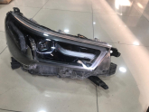 Oto Çıkma Parça / Toyota / Hilux / Far & Stop / Sağ Ön Far / Çıkma Parça 