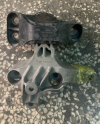 02408 RENAULT CLİO 4 MOTOR TAKOZU