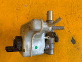 Oto Çıkma Parça / Volkswagen / Passat / Debriyaj / Hidrolik Deposu / Çıkma Parça 