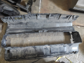 PORSCHE MACAN RADYETOR BIRAKETİ 95b121797g