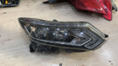 Oto Çıkma Parça / Nissan / Qashqai / Far & Stop / Sağ Ön Far / Çıkma Parça 