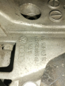 Oto Çıkma Parça / Volkswagen / Jetta / Motor / Bağlantı Braketi / Çıkma Parça 