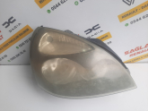 Oto Çıkma Parça / Renault / Clio / Far & Stop / Sağ Ön Far / Çıkma Parça 