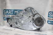 Oto Çıkma Parça / Ford / Focus / Oto Cam / Cam Krikosu / Çıkma Parça 