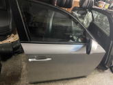 Oto Çıkma Parça / Bmw / 1 Serisi / Kaporta & Karoser / Sağ Ön Kapı / Çıkma Parça 