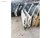 Oto Çıkma Parça / Renault / R 9 / Kaporta & Karoser / Sol Ön Kapı / Çıkma Parça 
