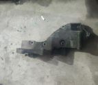 Oto Çıkma Parça / Renault / R 19 / Motor / Bağlantı Braketi / Çıkma Parça 
