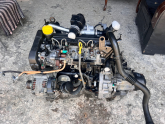 Oto Çıkma Parça / Renault / Megane / Motor / Motor (komple) / Çıkma Parça 