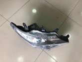 Oto Çıkma Parça / Toyota / Auris / Far & Stop / Sağ Ön Far / Çıkma Parça 
