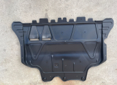 Oto Çıkma Parça / Volkswagen / Golf / Tampon / Alt Muhafaza / Sıfır Parça 