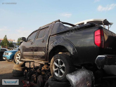 Nissan Navara Çıkma Arka Cam