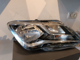 Oto Çıkma Parça / Seat / Leon / Far & Stop / Sağ Ön Far / Çıkma Parça 