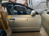 Oto Çıkma Parça / Audi / A4 / Kaporta & Karoser / Sağ Ön Kapı / Çıkma Parça 
